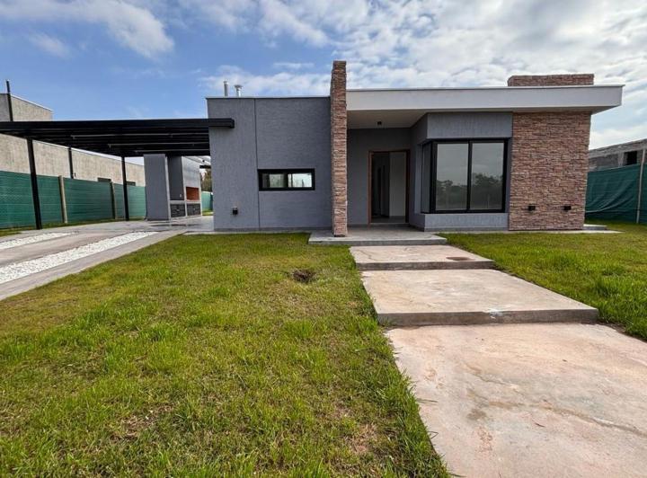 Casa · 160m² · 7 Ambientes · 2 Cocheras