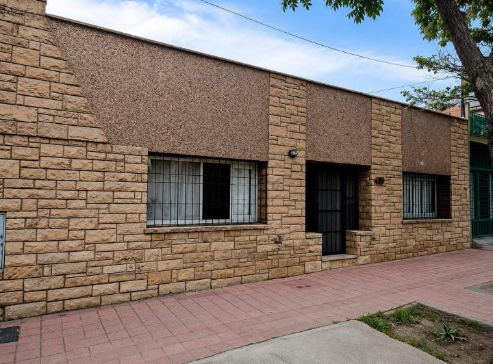Casa · 182m² · 6 Ambientes