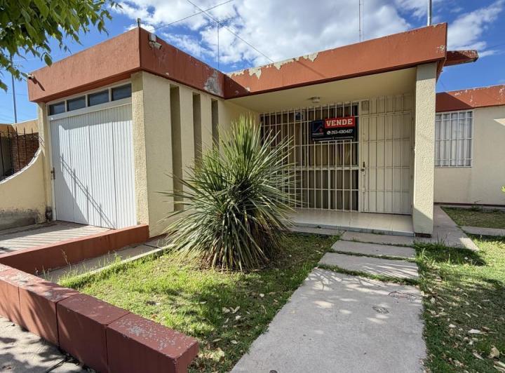 Casa · 175m² · 5 Ambientes · 1 Cochera