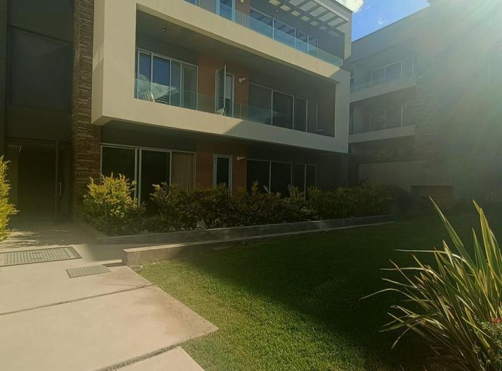 Departamento · 122m² · 3 Ambientes · 1 Cochera