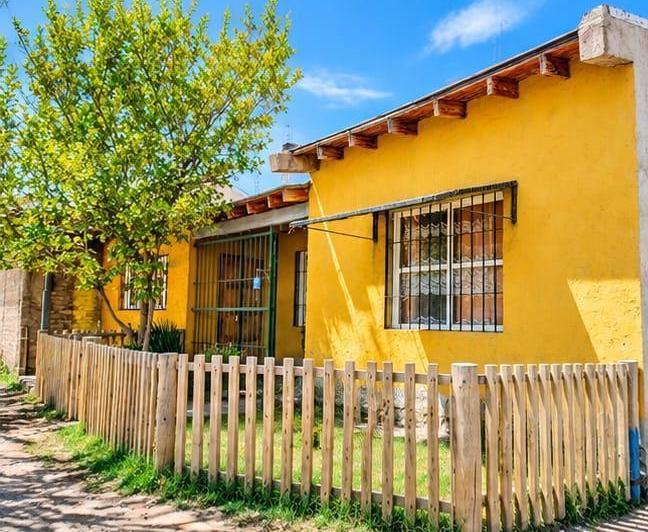 Casa · 300m² · 3 Ambientes · 1 Cochera