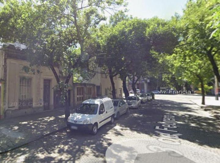 Terreno · 301m²