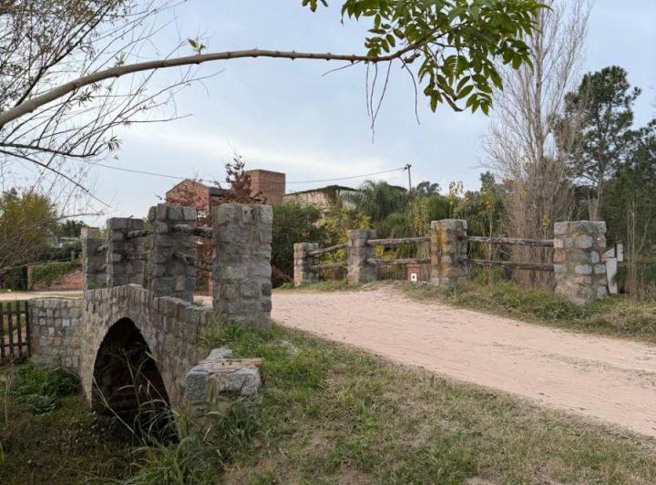 Terreno · 929m²