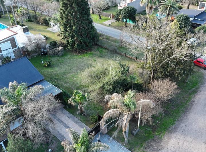 Terreno · 638m²