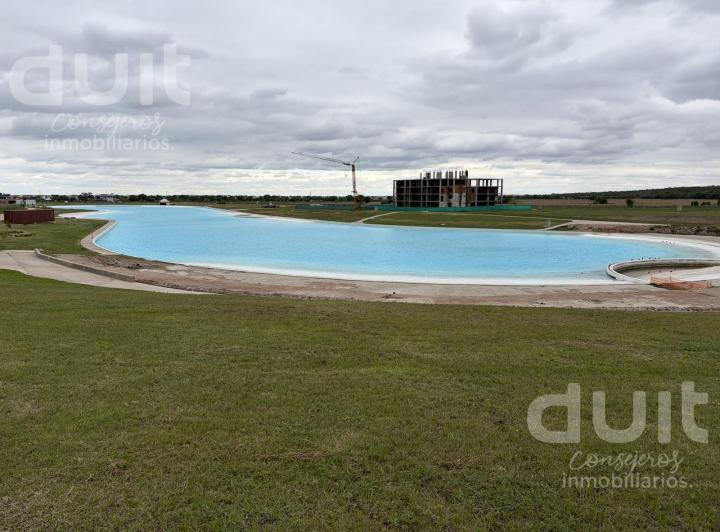 Terreno · 799m²