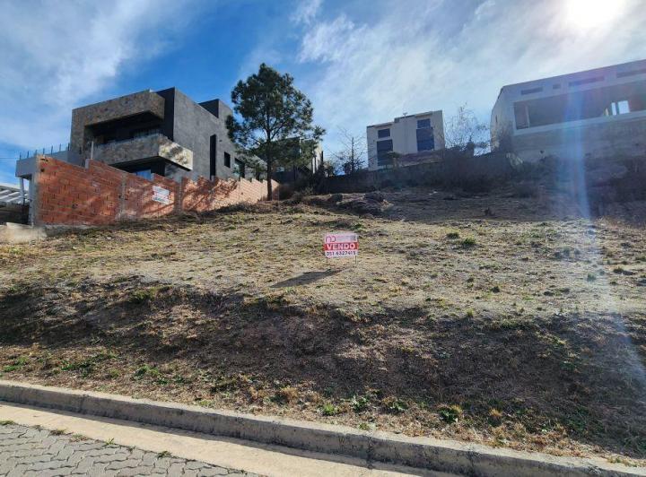 Terreno · 452m²