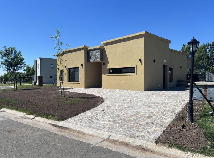 Casa · 184m² · 4 Ambientes
