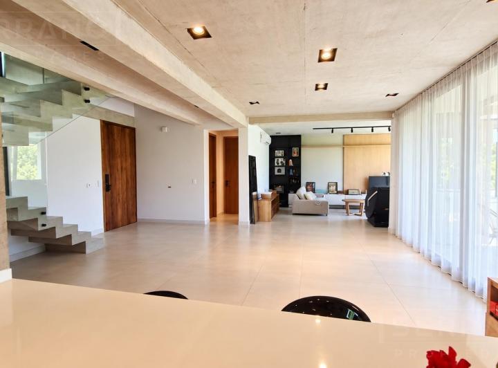 Casa · 229m²
