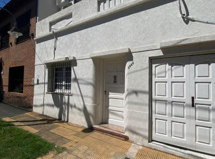 Casa · 140m² · 4 Ambientes · 1 Cochera