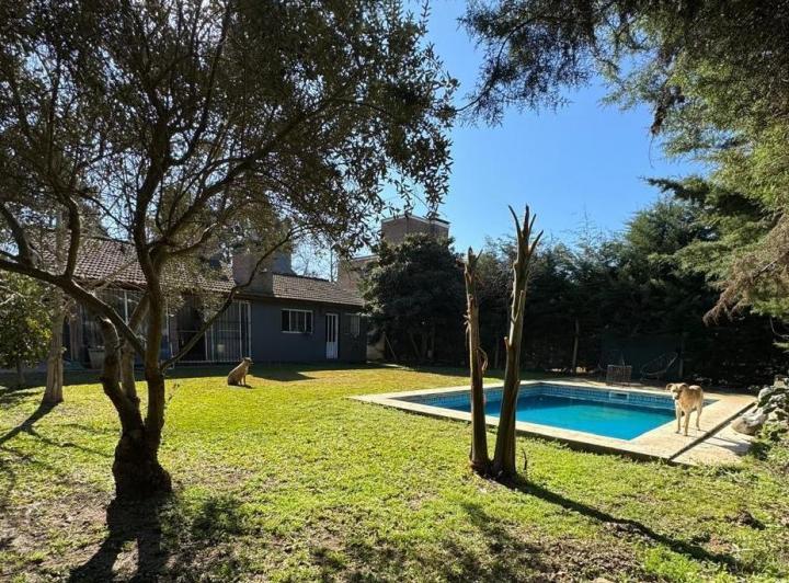 Casa · 90m² · 3 Ambientes · 5 Cocheras
