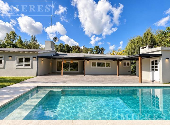 Casa · 228m² · 6 Ambientes