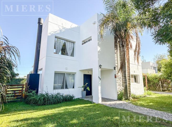 Casa · 152m² · 6 Ambientes