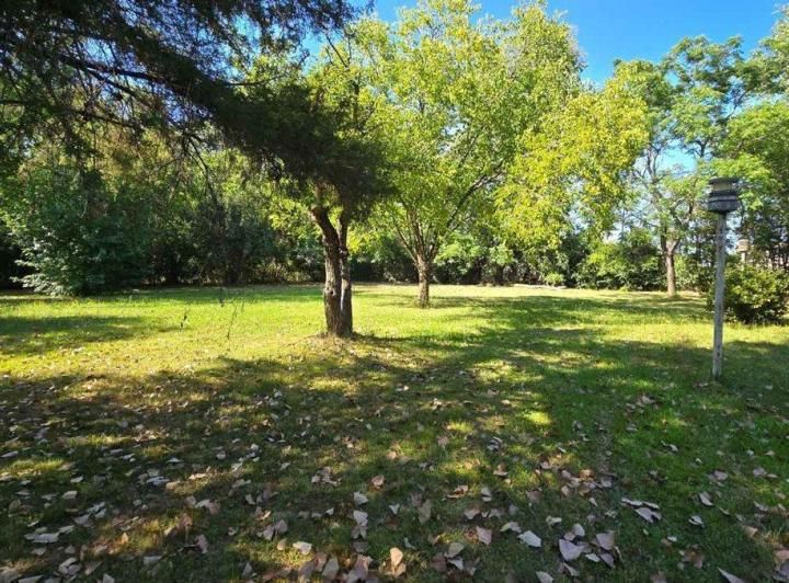 Terreno · 1195m²