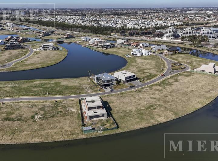 Terreno · 1000m²