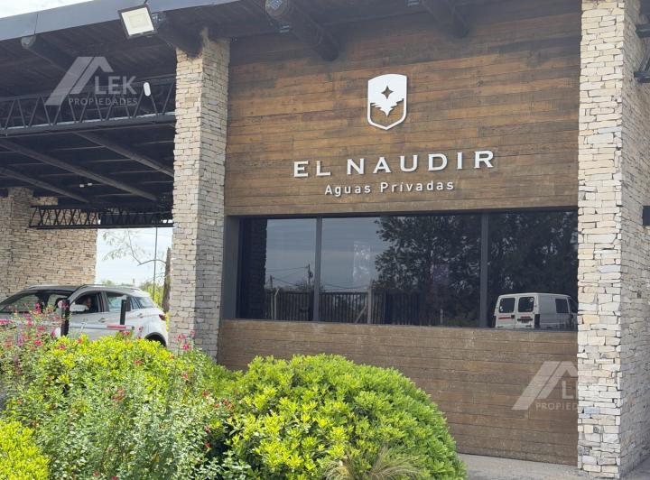 Terreno · 974m²