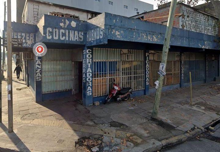 Local comercial · 409m²