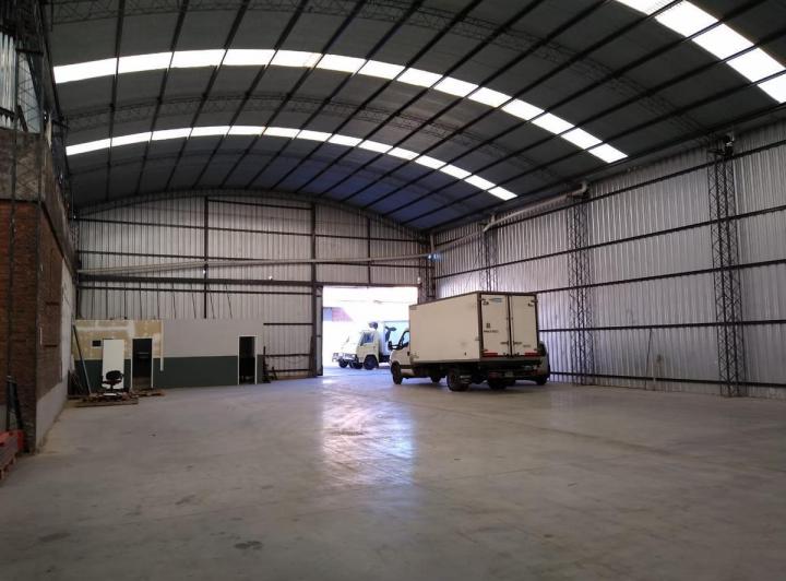 Bodega-Galpón · 800m²