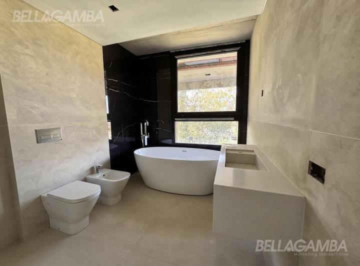 Departamento · 157m² · 4 Ambientes · 2 Cocheras