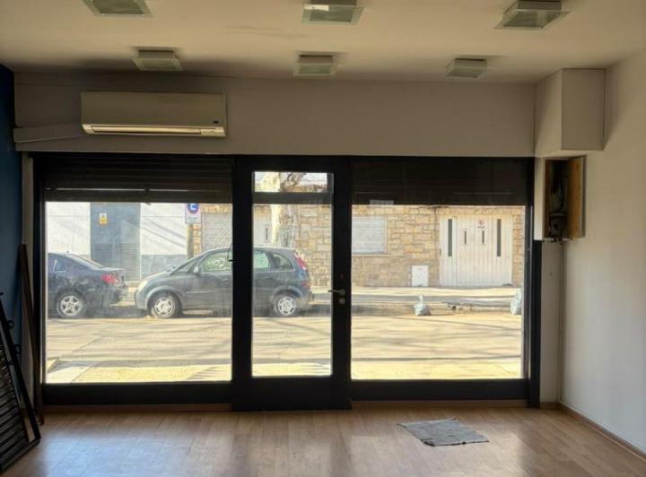 Local comercial · 79m² · 2 Ambientes