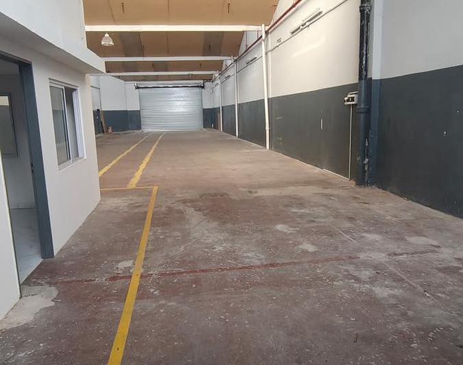 Bodega-Galpón · 412m²