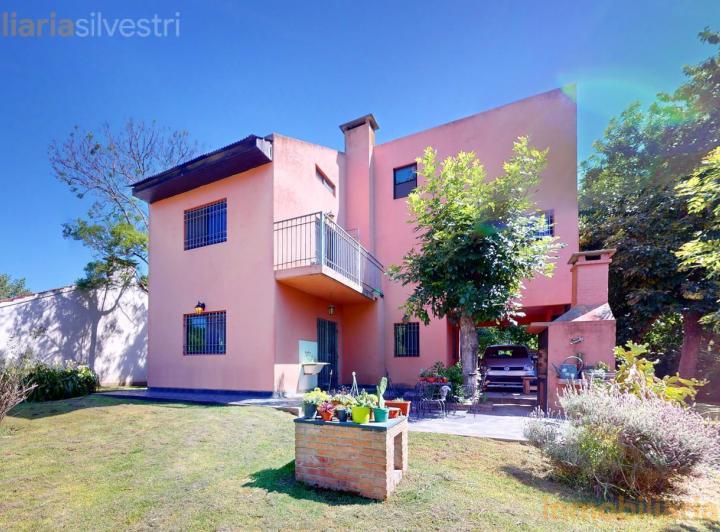 Casa · 170m² · 5 Ambientes · 1 Cochera