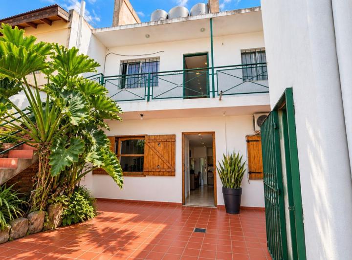 Casa · 250m² · 11 Ambientes