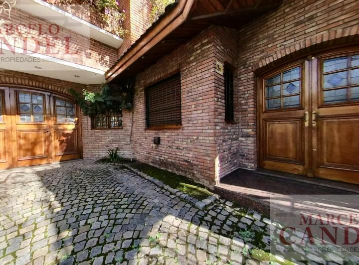 Casa · 505m² · 7 Ambientes · 4 Cocheras