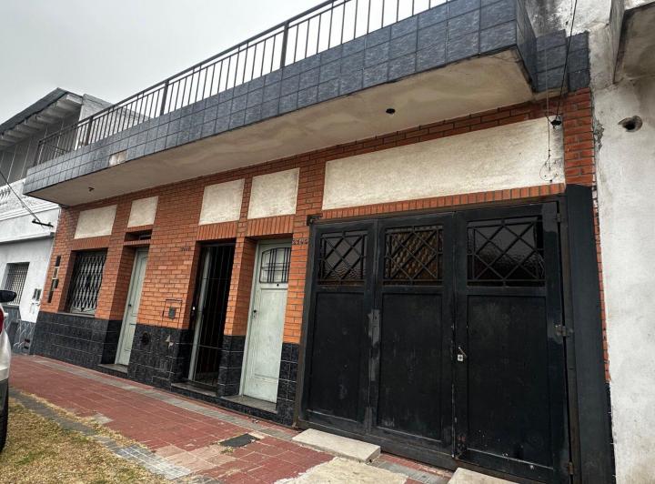 Casa · 147m² · 5 Ambientes · 2 Cocheras