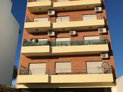 Departamento en Venta en Moron Sur, Moron