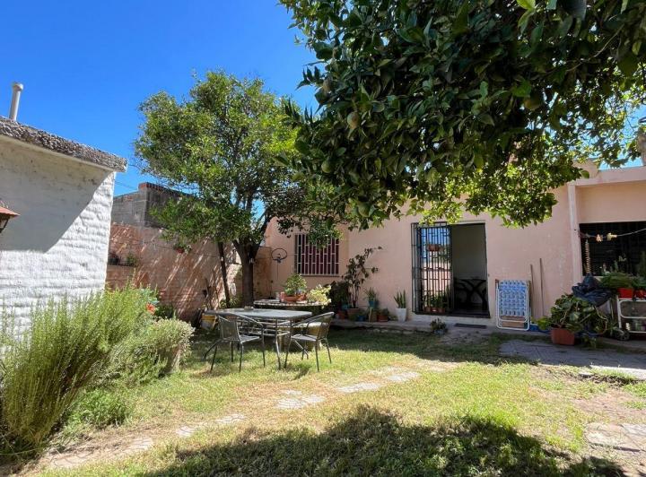 Casa · 126m² · 5 Ambientes · 1 Cochera