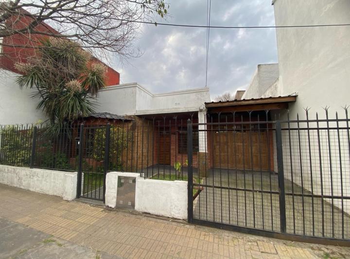 Casa · 75m² · 3 Ambientes · 1 Cochera