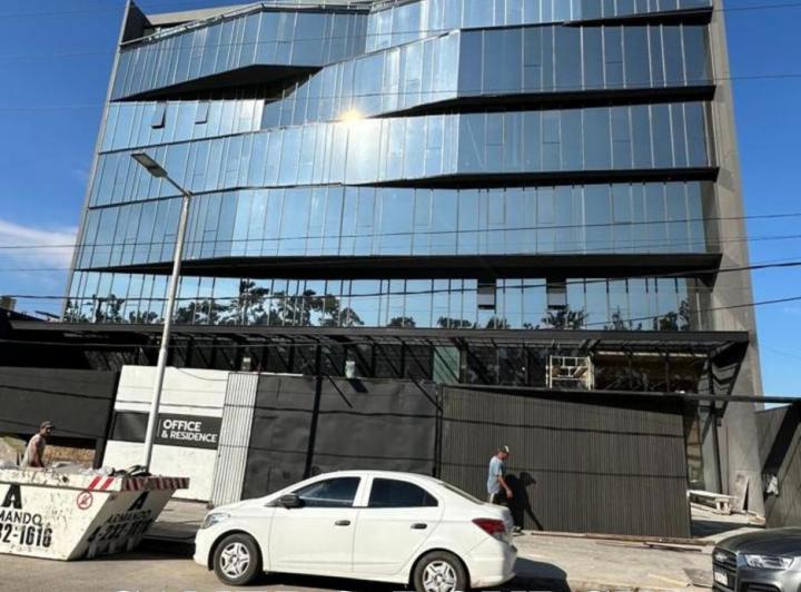 Oficina comercial · 66m² · 1 Ambiente · 1 Cochera