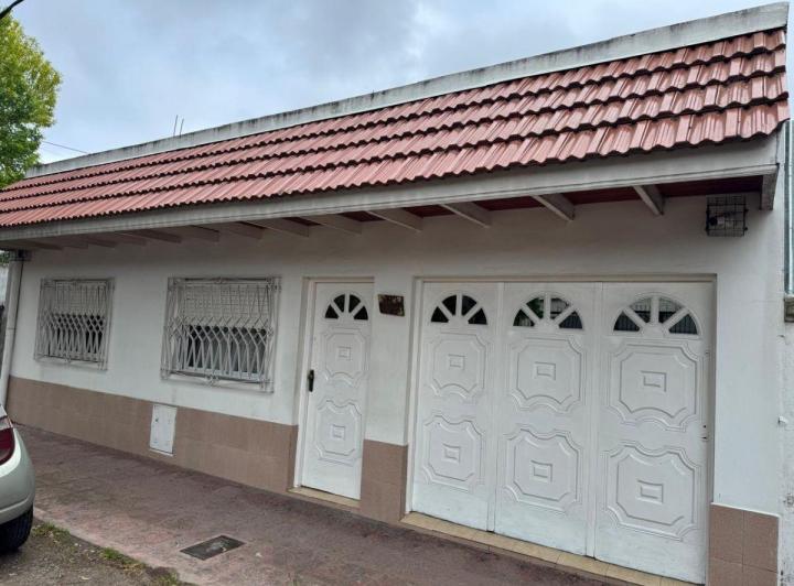 Casa · 100m² · 3 Ambientes · 1 Cochera