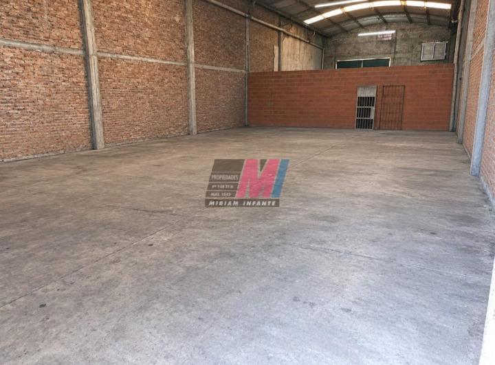 Bodega-Galpón · 300m²