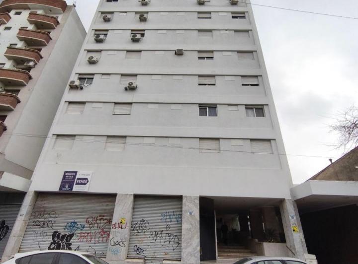 Departamento · 70m² · 4 Ambientes · 1 Cochera