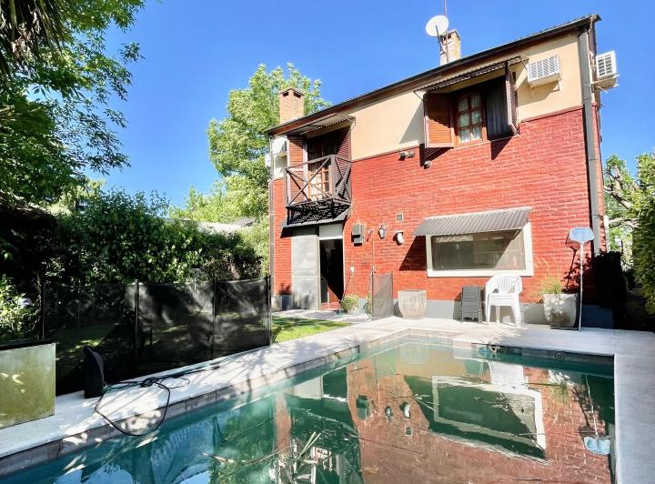 Casa · 170m² · 5 Ambientes