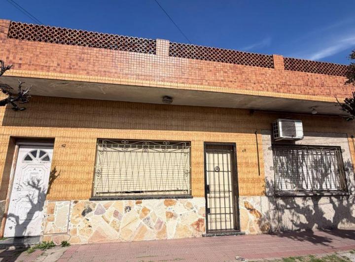 Casa · 160m² · 6 Ambientes