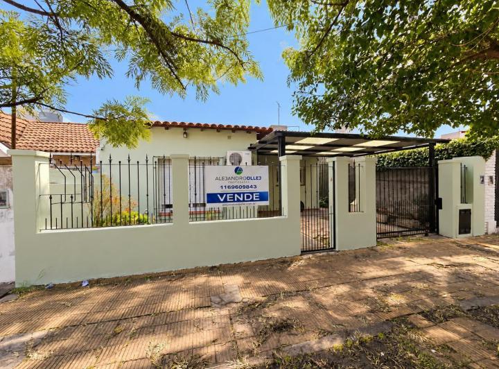 Casa · 100m² · 4 Ambientes · 2 Cocheras