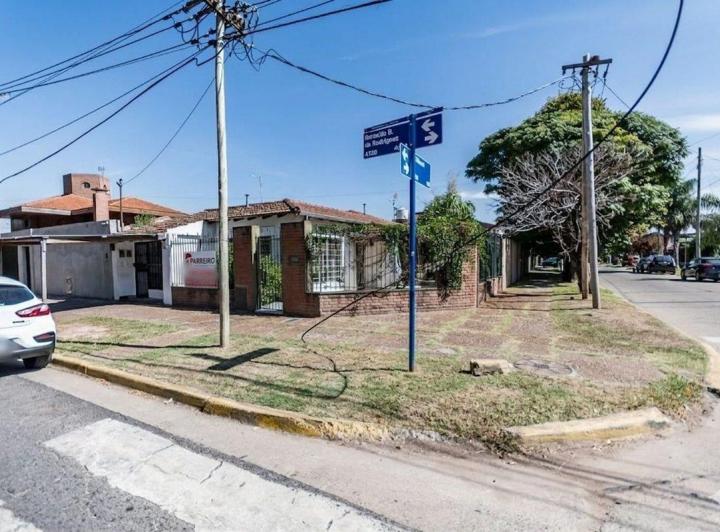 Casa · 192m² · 4 Ambientes · 1 Cochera