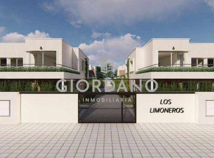 Casa · 119m² · 4 Ambientes · 2 Cocheras