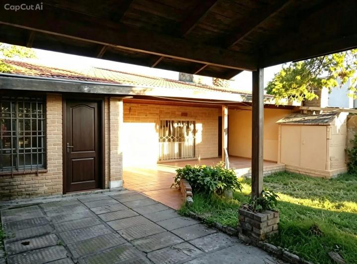 Casa · 168m² · 4 Ambientes · 1 Cochera