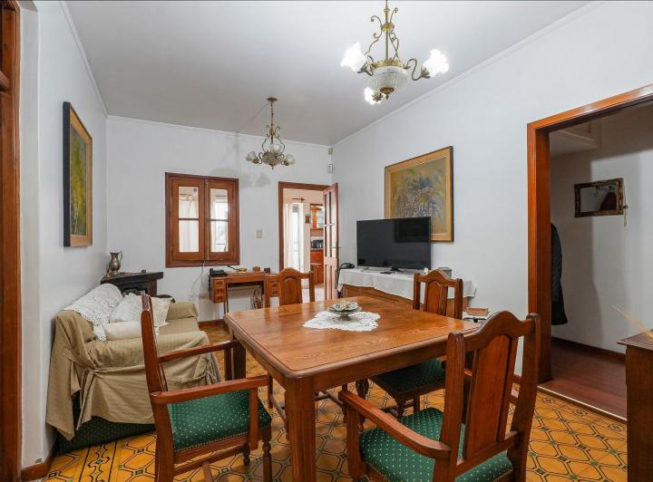 Casa · 110m² · 4 Ambientes · 1 Cochera