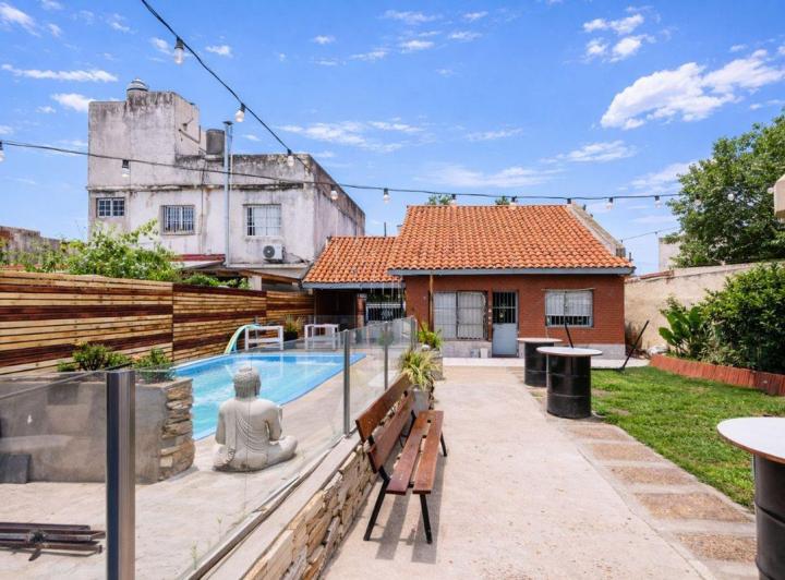 Casa · 170m² · 3 Ambientes · 1 Cochera