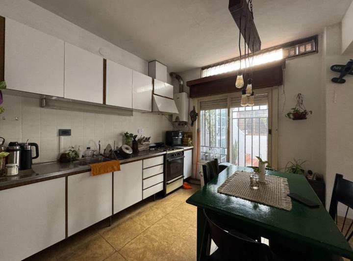 Casa · 150m² · 4 Ambientes · 2 Cocheras