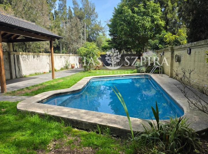 Casa · 237m² · 5 Ambientes