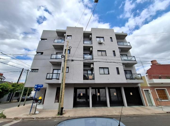 Departamento · 42m² · 2 Ambientes · 1 Cochera