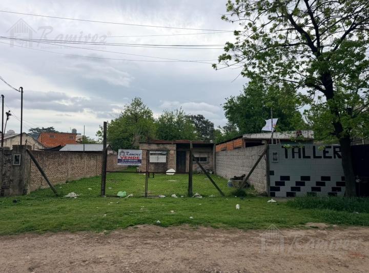 Terreno · 610m²