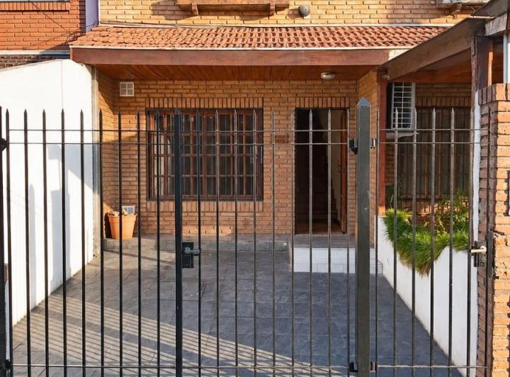Casa · 90m² · 3 Ambientes · 1 Cochera