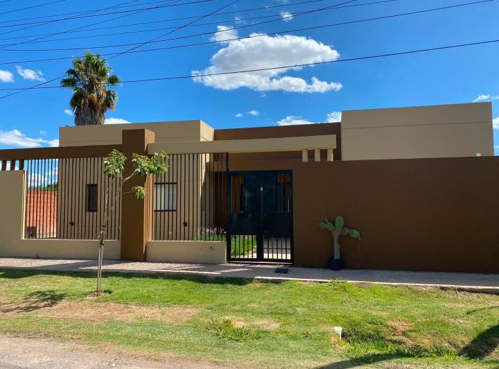 Casa · 136m² · 4 Ambientes · 1 Cochera