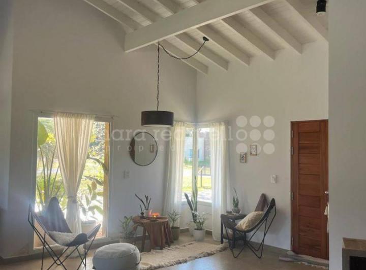 Casa · 173m² · 6 Ambientes · 2 Cocheras
